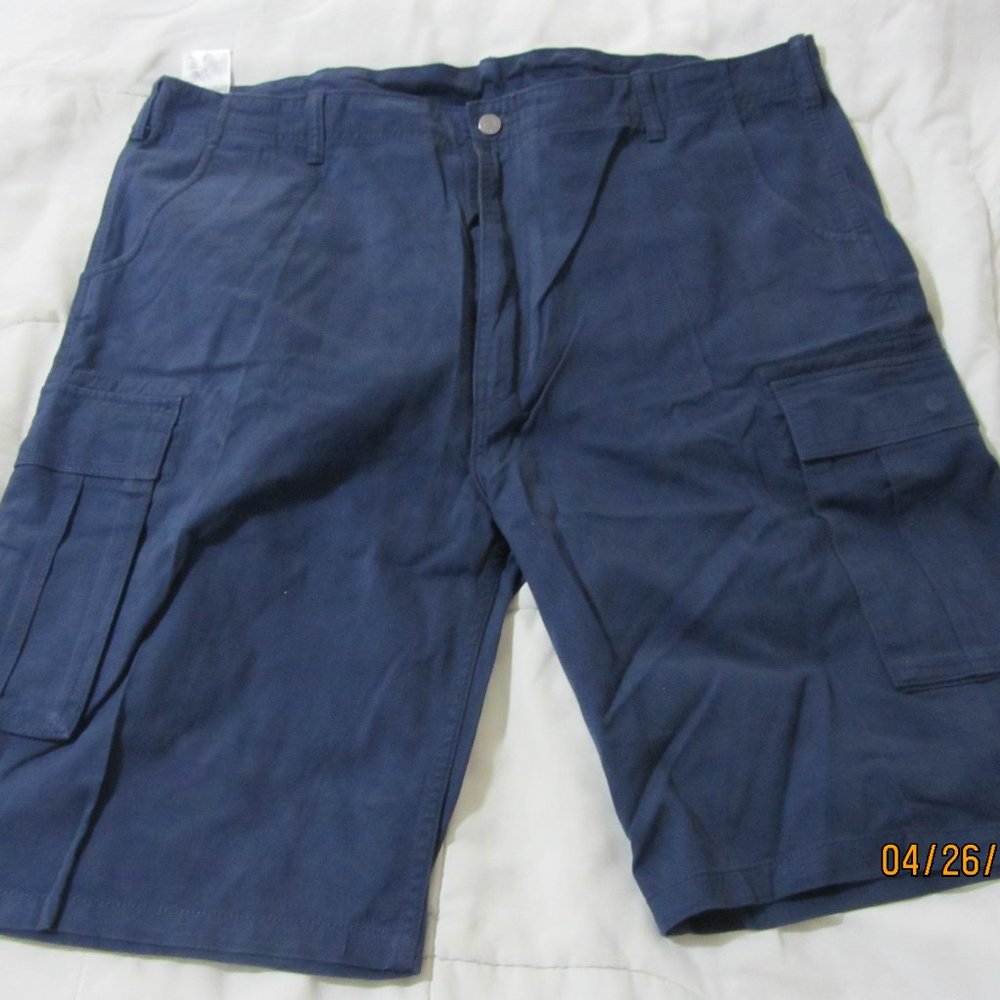Levi's Cargo Shorts Men's Size 42 Blue